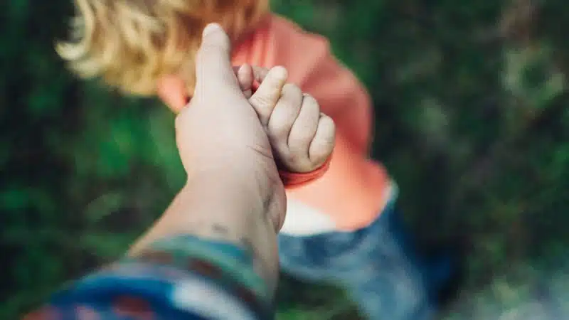 قدمهایی که والدین را به استعدادیابی کودکان نزدیک تر میکند 1 کمک والدین در استعدادیابی کودکان