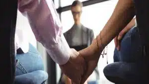 در جلسه مشاوره قبل از ازدواج چه سوالاتی میپرسند؟ 3 سوالات چالش برانگیز قبل از ازدواج