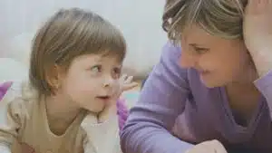 منظور از مشاوره گرفتن برای روان کودک چیست؟ 3 مشاور کودک چه مسائلی را بررسی می کند