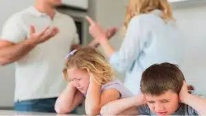 بهترین و بدترین سن طلاق برای کودکان 2 چگونه کودکان را برای طلاق آماده کنیم؟