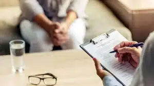 وسواس چیست و چطور باید آن را درمان کرد؟ 4 اختلال وسواس