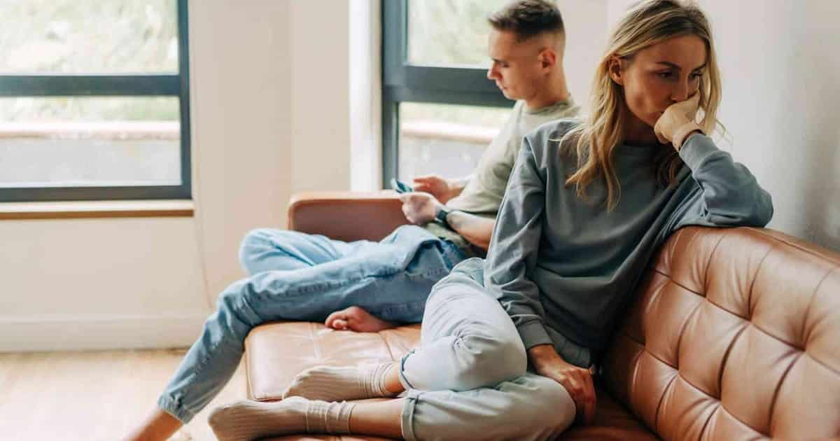 چگونه با خیانت همسر کنار بیایم