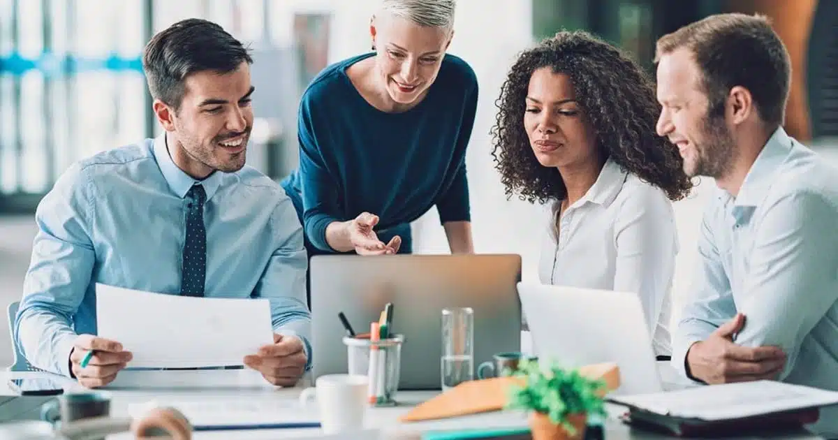 مهارتهای ارتباطی چیست؟ 4 ضرورت مهارتهای ارتباطی