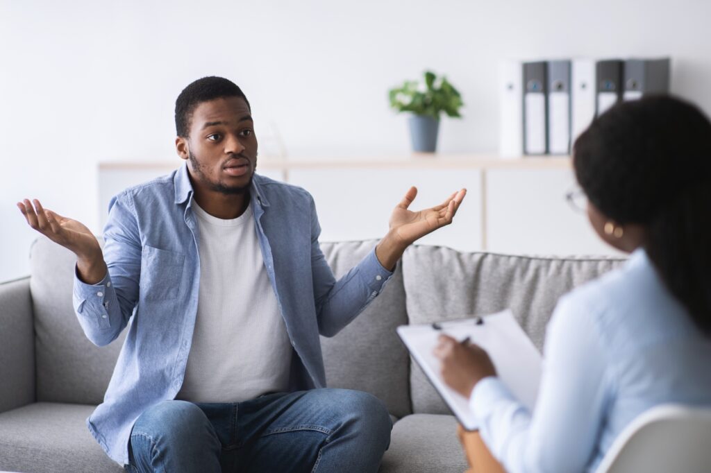 بهترین راه کنترل خشم; 10 راهکار موثر برای مدیریت خشم 3 عوارض عصبانیت بر سلامت بدن