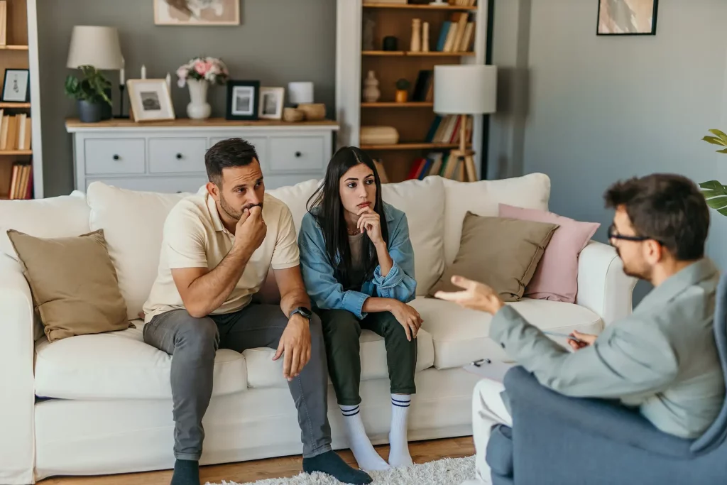 زوج درمانی چیست و چطور میتوان از آن استفاده کرد؟ 2 مزایای زوج درمانی